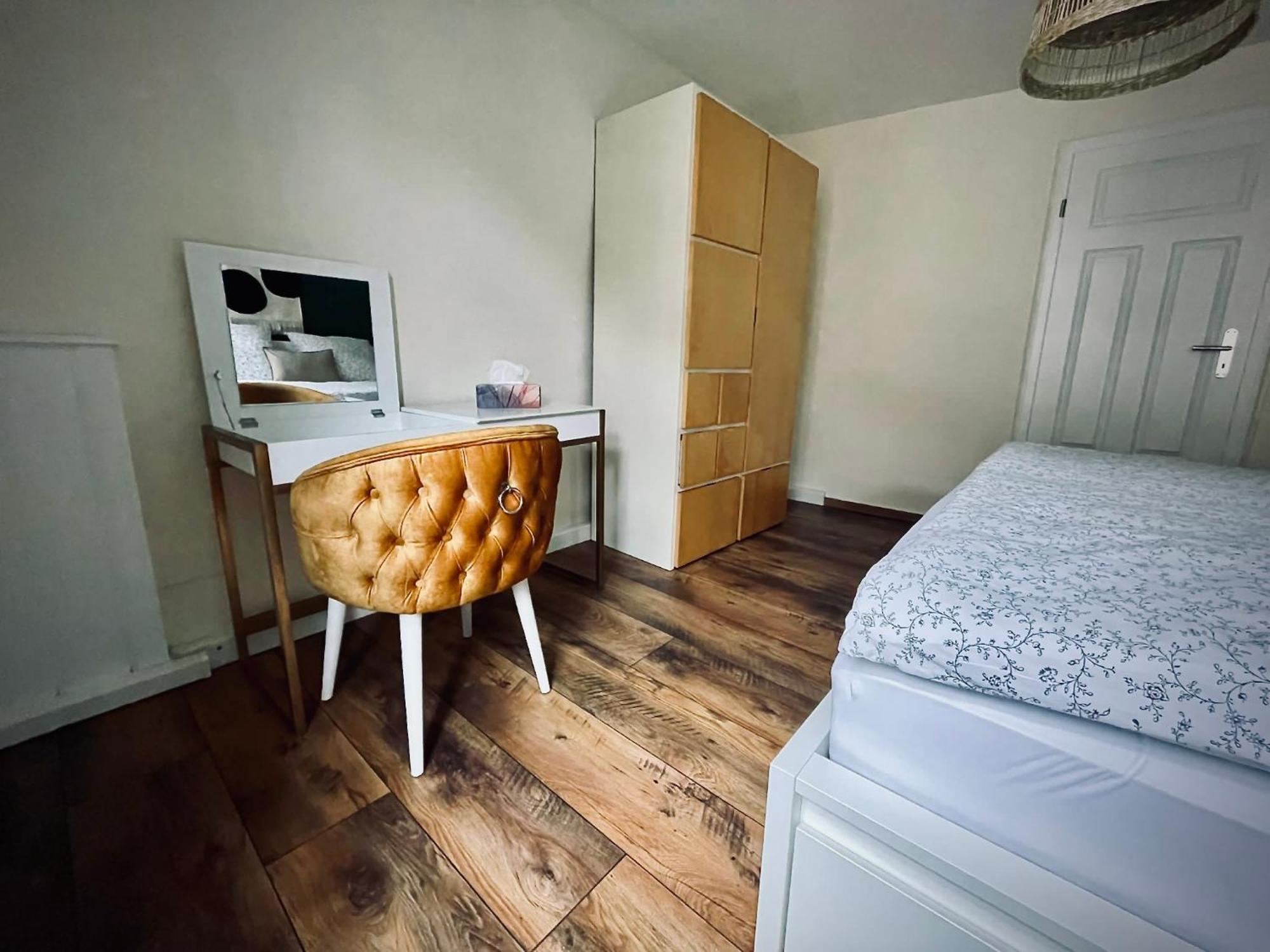# One Apartment'S / Parkplatz / Schlossplatz Кобург Екстериор снимка